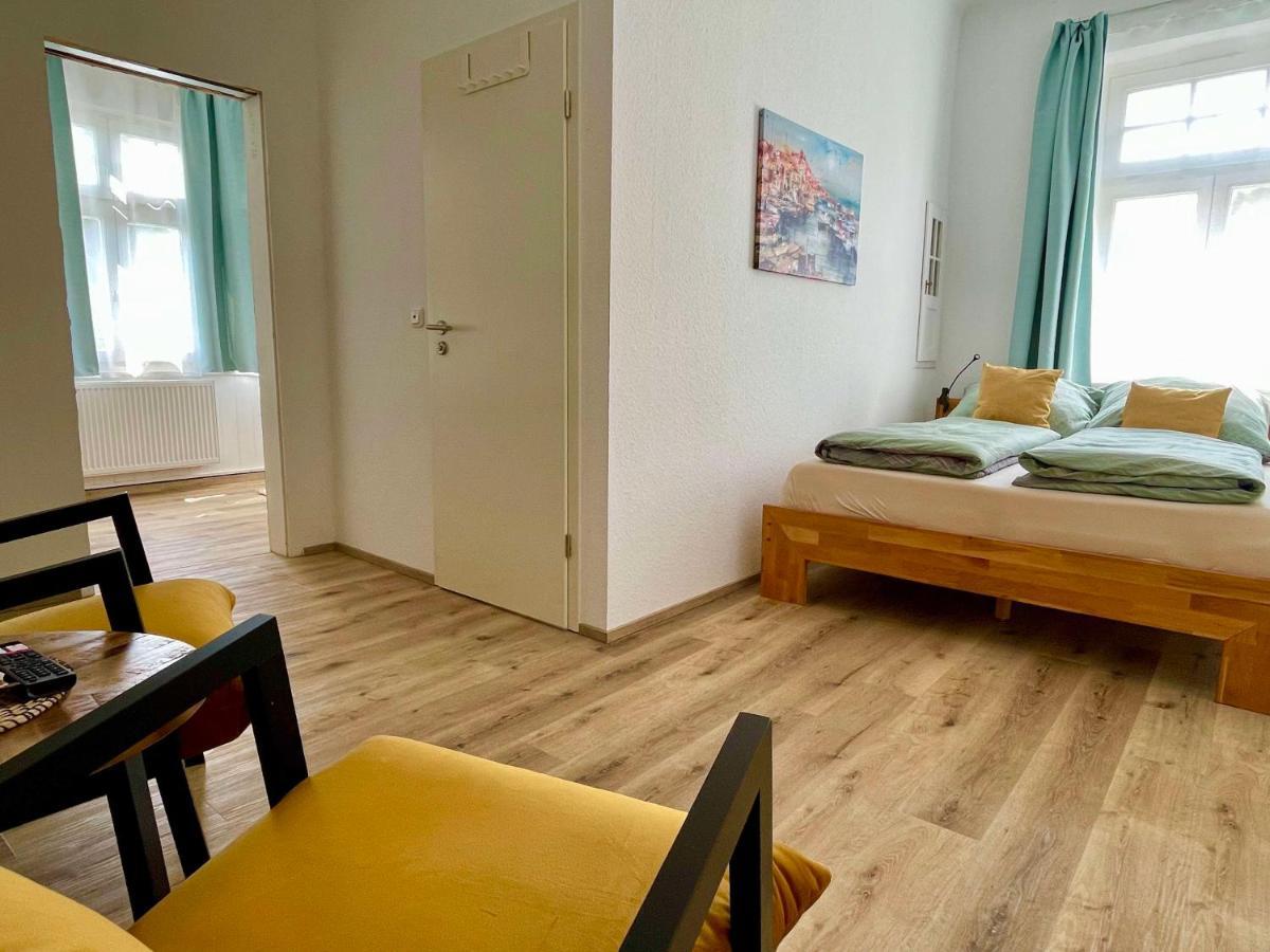 Gaestehaus Ambiente Am Kurpark บัดโซเดน-อัลเลนดอร์ฟ ภายนอก รูปภาพ